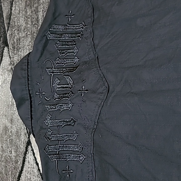 AFFLICTION EMBROIDERED BUTTON-DOWN BLACK LONG-SLEEVE SHIRT - Picture 2 of 16